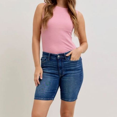 Judy Blue High Waist Bermuda Shorts – Medium Wash